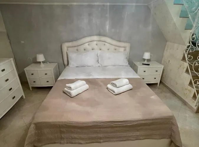 Nanet House نابولي